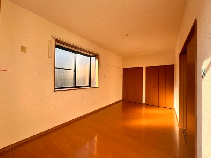 アヴァンセ栗生の物件内観写真