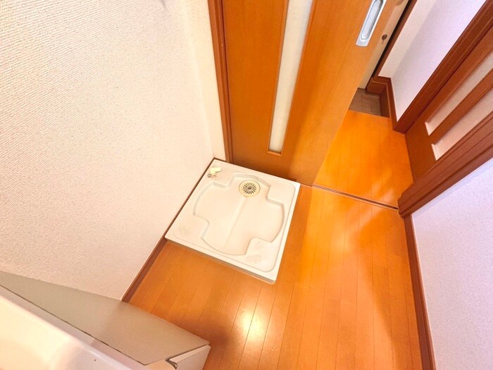 アヴァンセ栗生の物件内観写真