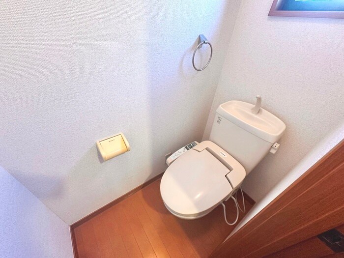 アヴァンセ栗生の物件内観写真