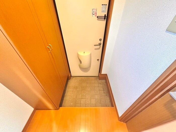 アヴァンセ栗生の物件内観写真