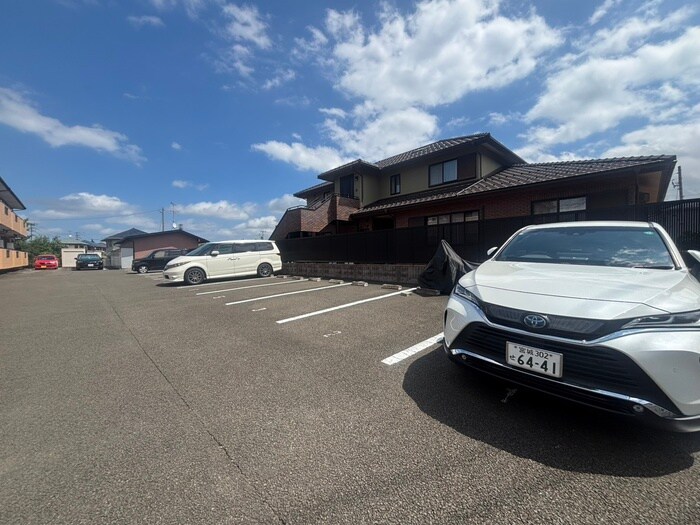 ルヴェニ－ル壱番館の物件外観写真