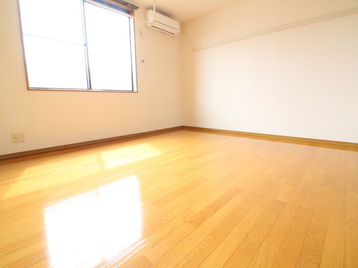 アーバンハイム一本杉の物件内観写真