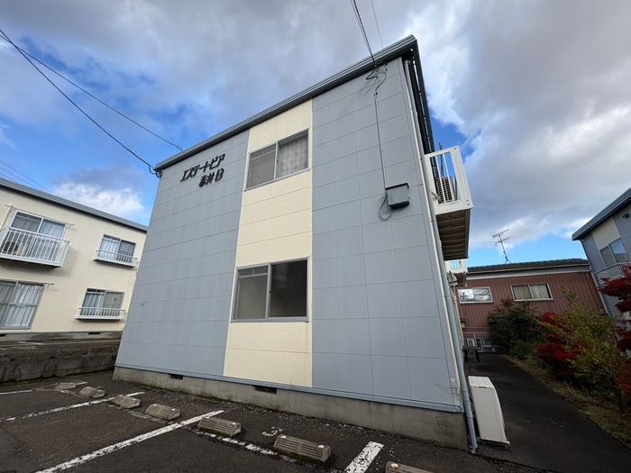 エステ－トピア赤井Ｂの物件外観写真