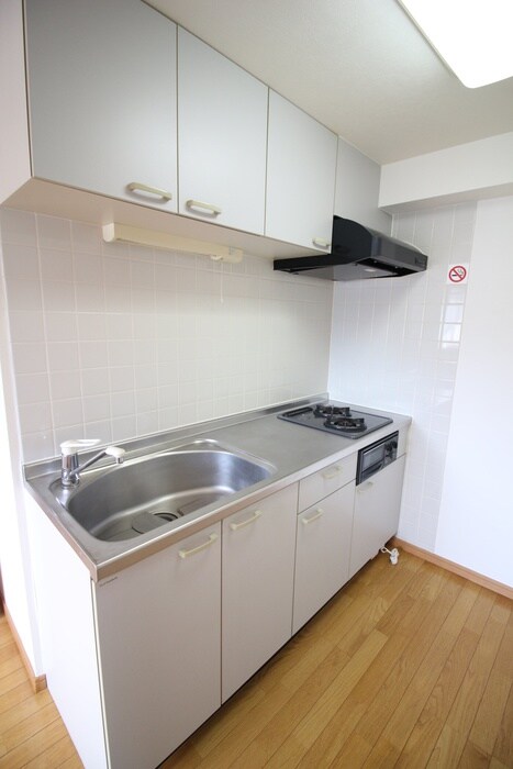 サ－ティラブの物件内観写真