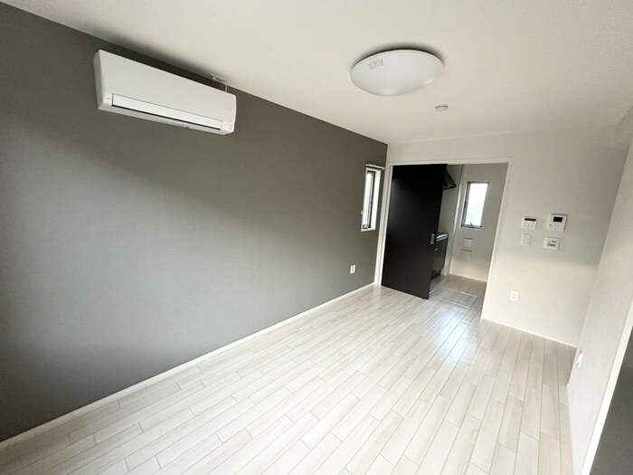 アインタウゼント３の物件内観写真