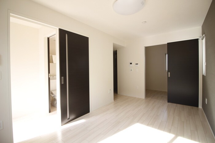 アインタウゼント３の物件内観写真