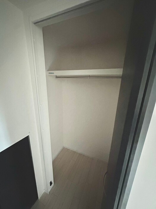 アインタウゼント３の物件内観写真