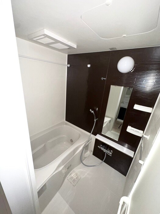 アインタウゼント３の物件内観写真