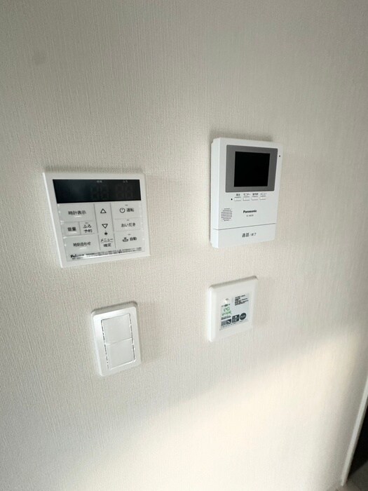 アインタウゼント３の物件内観写真