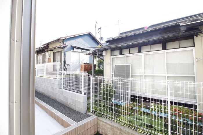 アインタウゼント３の物件内観写真