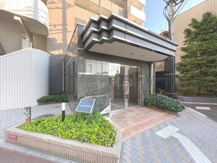 レジディア榴岡公園の物件外観写真