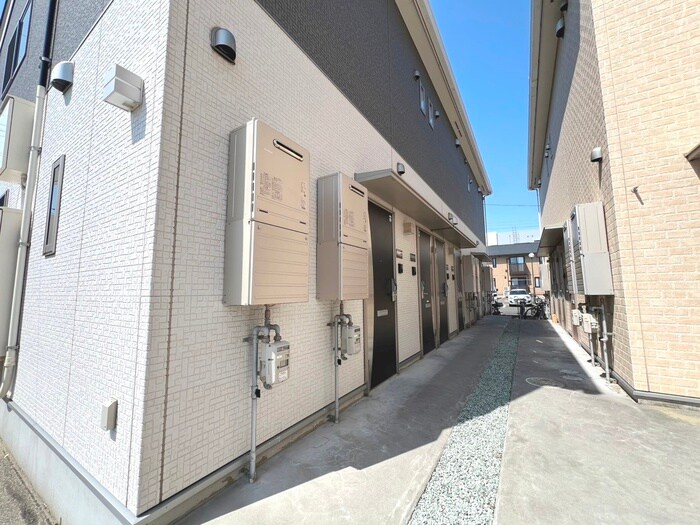 アスコット荒井東Aの物件外観写真