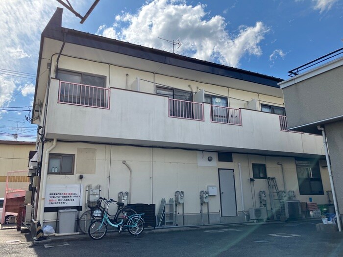 ハマダハイツの物件外観写真