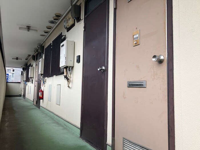 ハマダハイツの物件外観写真