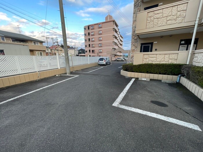 シャングリラ高松の物件外観写真