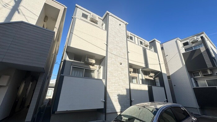 ハーモニーテラス南小泉の物件外観写真