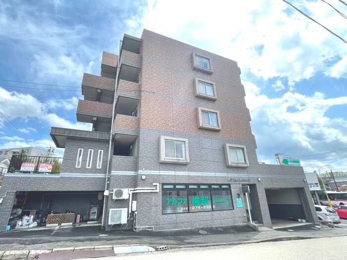 ｱﾙﾌｧ台原の物件外観写真