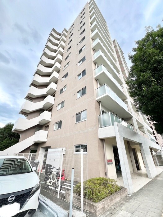 カスタリア榴ヶ岡の物件外観写真