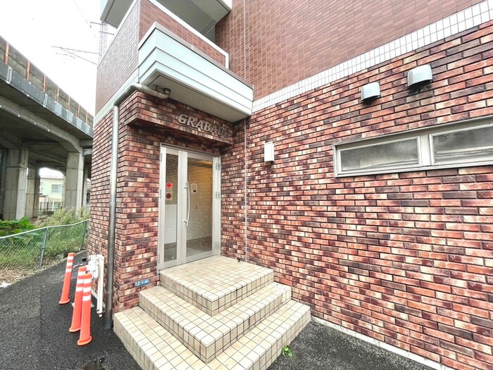 グラバードの物件外観写真