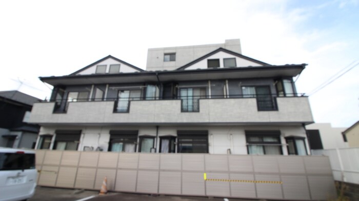 メゾンドαの物件外観写真