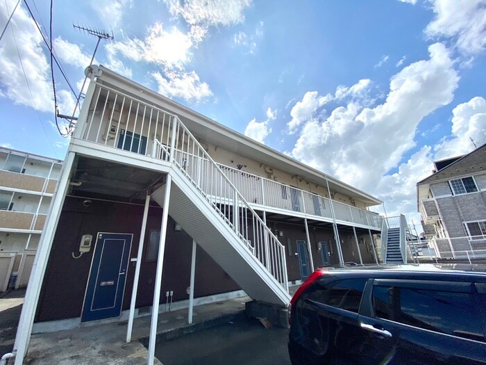 レジデンスオリ－ブＹ棟の物件外観写真