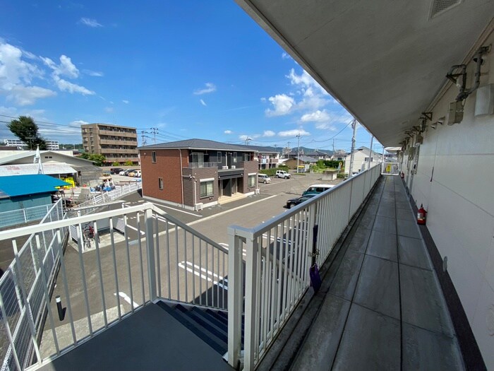 レジデンスオリ－ブＹ棟の物件外観写真