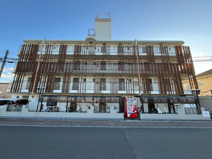 仙台白萩マンションの物件外観写真