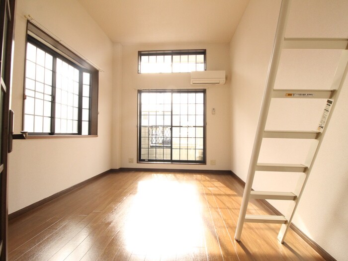 ソレア－ド遠見塚壱番館の物件内観写真