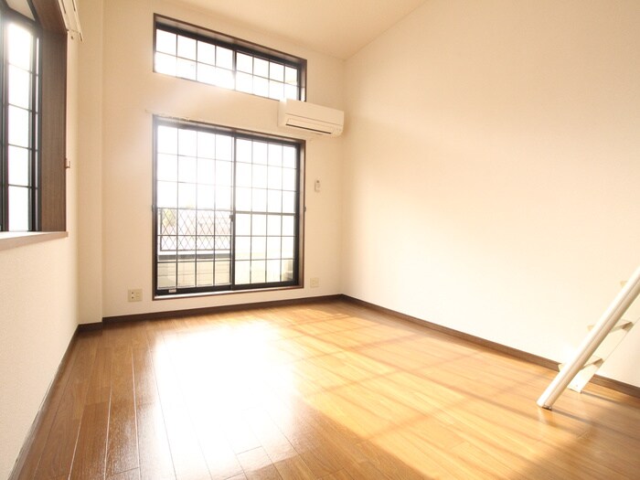 ソレア－ド遠見塚壱番館の物件内観写真