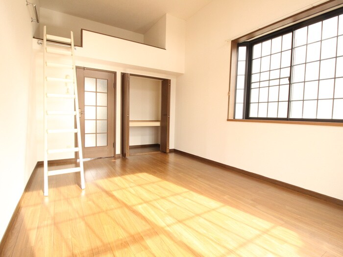 ソレア－ド遠見塚壱番館の物件内観写真