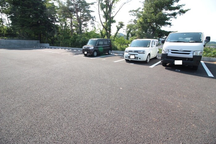 サンプレイス八木山西の物件外観写真