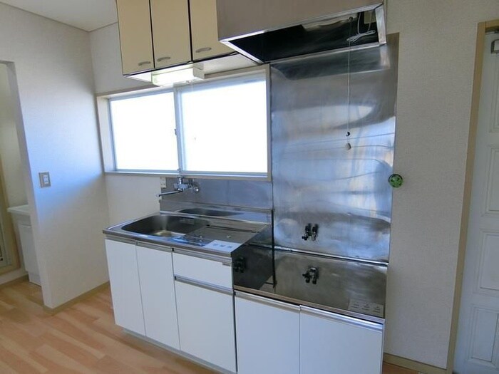 ファミ－ル長町南の物件内観写真