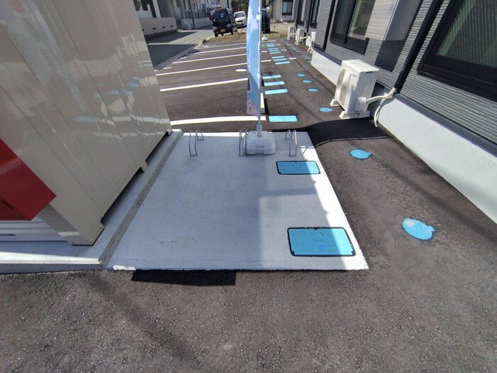 ラズワード薬師堂の物件外観写真