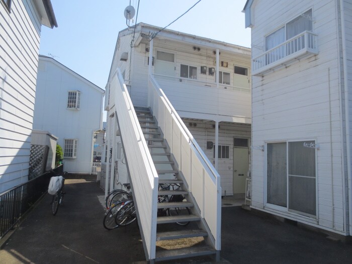 ホワイトキャッスル５番館の物件外観写真