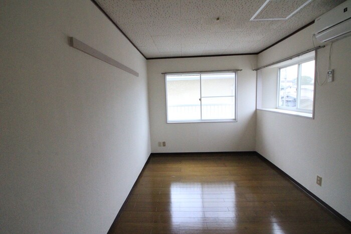 ホワイトキャッスル５番館の物件内観写真