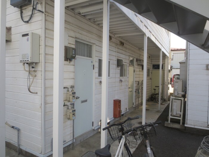 ホワイトキャッスル５番館の物件外観写真