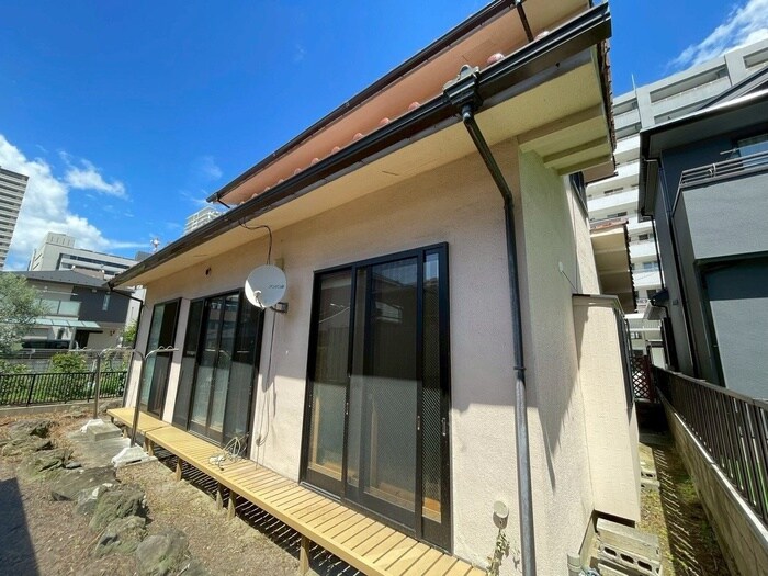 堤通雨宮町貸家の物件外観写真