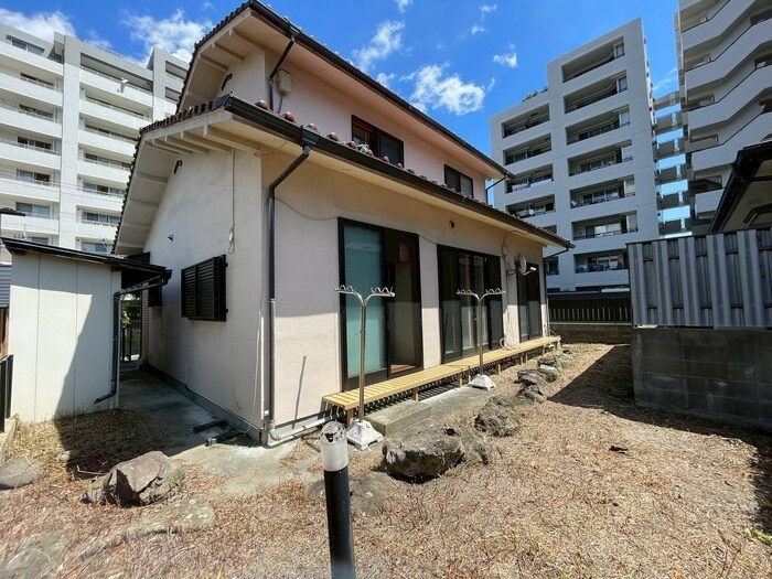 堤通雨宮町貸家の物件外観写真