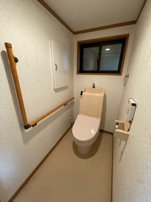 堤通雨宮町貸家の物件内観写真