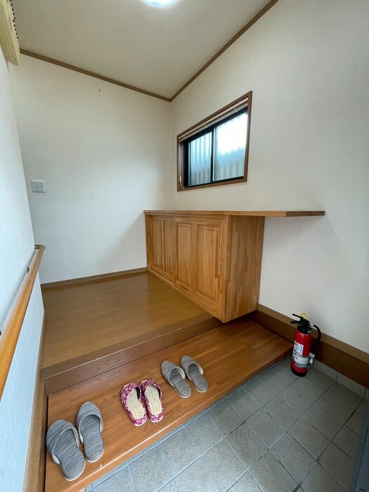 堤通雨宮町貸家の物件内観写真