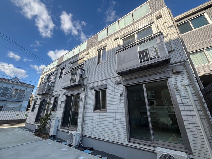 カーサ・フェリーチェ連坊の物件外観写真