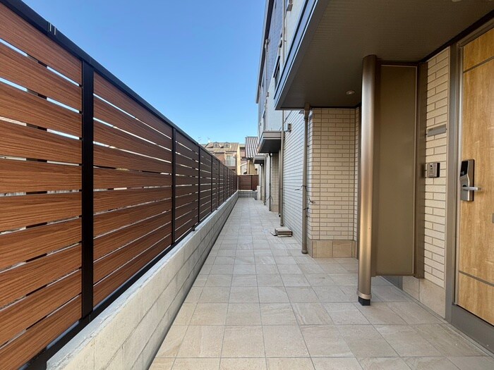 カーサ・フェリーチェ連坊の物件外観写真