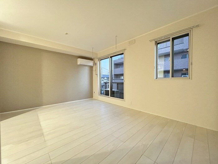 カーサ・フェリーチェ連坊の物件内観写真