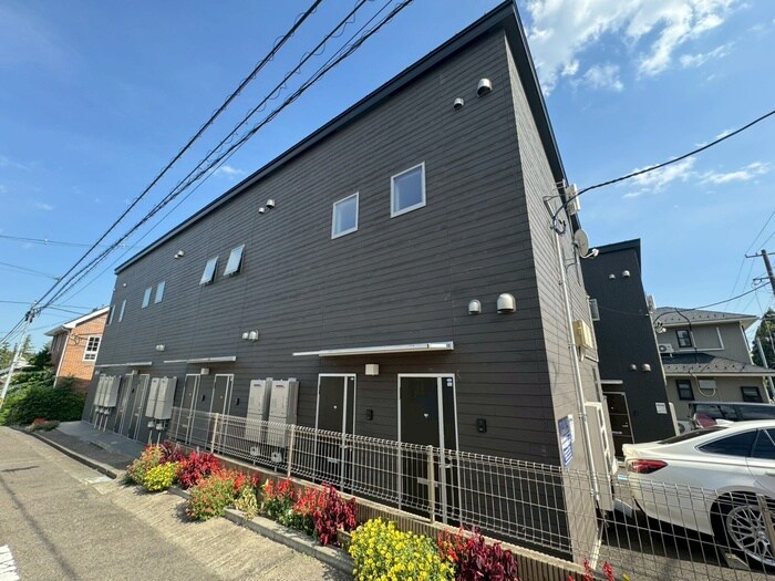 グランクレストA棟の物件外観写真