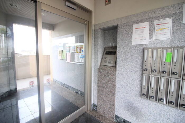 ライフシティの物件外観写真