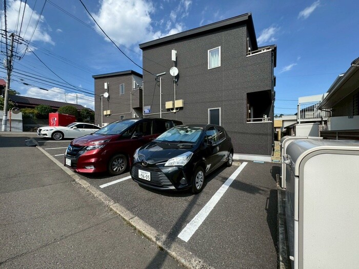 グランクレストB棟の物件外観写真