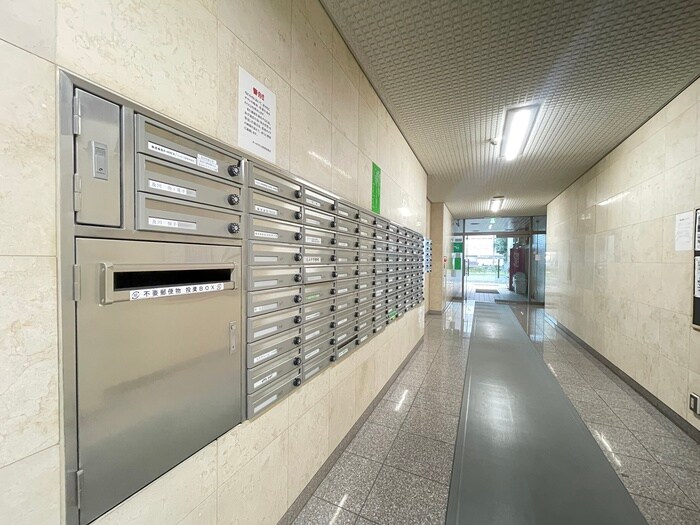 オーロラビルの物件外観写真