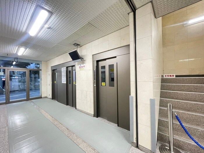 オーロラビルの物件外観写真