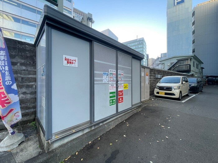 オーロラビルの物件外観写真