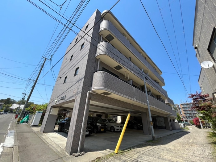 メープルⅠの物件外観写真